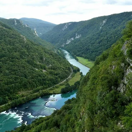 Villa Una Valley