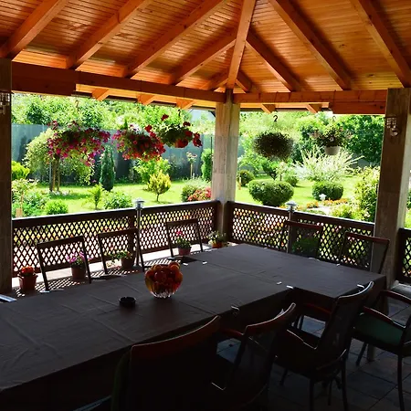 Una Valley Villa